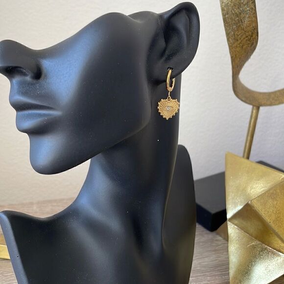 HeartāhoopāearringsāN95 - Picture 3 of 5